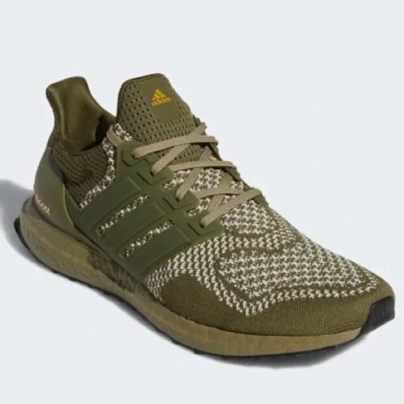 adidas gazelle silver green womens Adidas Unisex Ultraboost 1.0 Chalk White / Silver Green / Olive Strata  Running Shoes